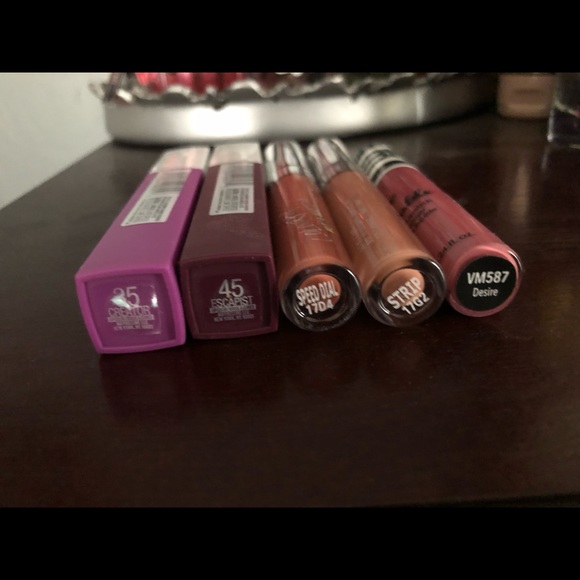 Unused liquid lipsticks - Picture 2 of 2
